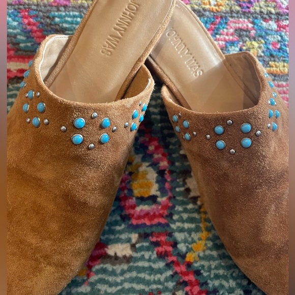 Johnny was tan leather studded mules. - Picture 8 of 9